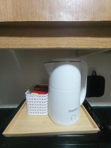 Classy Pool view low floor Condo near MoA