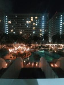 Classy Pool view low floor Condo near MoA