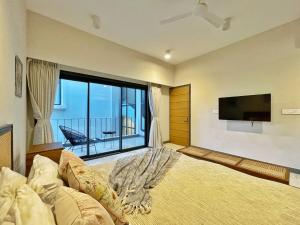 Cozy Nest 3BR Luxury Villa- 10 mins from Thalassa & Vagator Beach