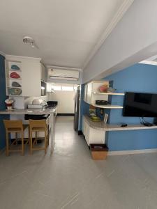 4-bedroom apartment 20 meters from Tombo Beach