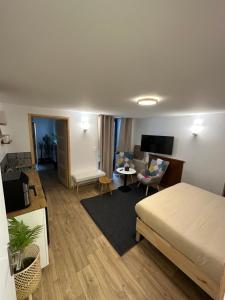 Suite 1- La Petite Auberge