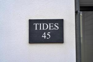Finest Retreats - Tides 45