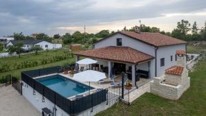 Modern villa Bibali Istra with pool in Buje