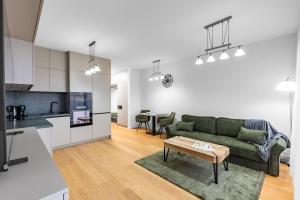 Brand New Modern Apartment - Workspace Balcony & Parking