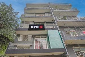 Hotel O by OYO the royal villa