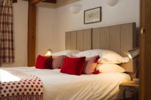 Peaceful cottage with hot tub & ground floor suite