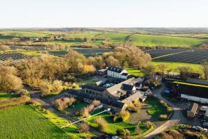 Peaceful cottage with hot tub & ground floor suite