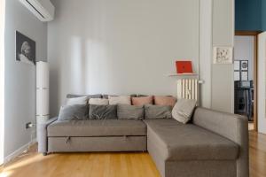 GuestHost - Cozy Apartment in Dergano Milan