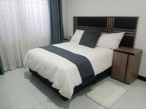 LOMS Furnished Apartment - Luxurious Modern House near KKI Airport