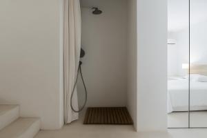 Casa Milano - Rooms and Apartments - Modernist Marvel