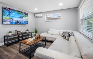 Family-Friendly Tampa Home with Heated Pool