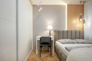 1 Maja Designer Apartment by City Host