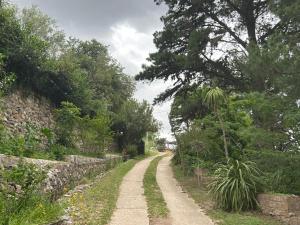 casa para 10-12 en la montaña, pileta y naturaleza