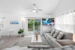 Family-Friendly Retreat Pool & Game Room by Crystal Beach