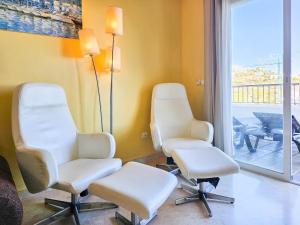 Spacious 4 Bedroom Townhouse in Bahia de Casares