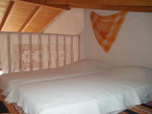 Zacharoula Rooms Ikaria Greece