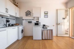 Modern apartment near Badesi beach img11