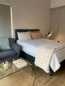 Modern Apartment withTable Mountain Views