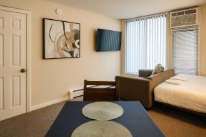 Ann Arbor Downtown Access - Walk to Stadium, Major Hospitals & Restaurants