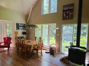 Cottage 30 Minutes from Ottawa