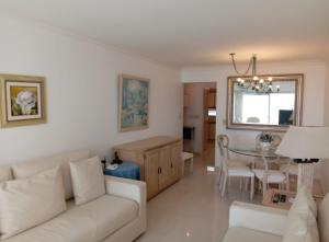 Apartamento Torre Marina II - Vista al Mar - Parada 5 Playa Brava - a 150 m de la Playa