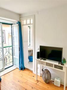 Portuguese Classic Flat at Lisbon Historic Center