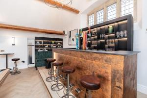 6 STAR, Brand New, Stunning Luxury Suites in a Characterful Historic Manor, Blending Timeless Charm with Modern Style! Welcome to the Old School Manor, Halkyn!!