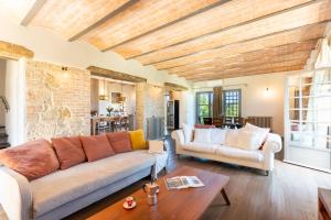 Villa Florea I Modern Design with Gym and Private Pool