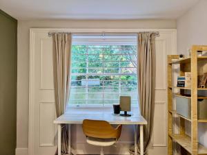 Victoria Park Retreat Stylish 2 Bed Flat