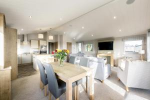 Lodge 15 at Landscove Holiday Park