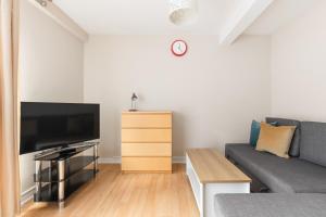 New! Comfortable 3BR Flat in Leafy Wandsworth