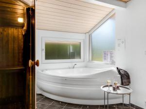 Holiday Home Arny - 1-5km from the sea by Interhome