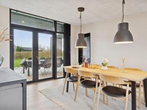 Holiday Home Emelina - 300m from the sea by Interhome