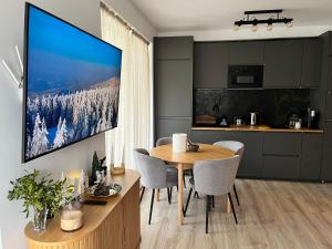 Mountain Place to Remember - River & Barbecue