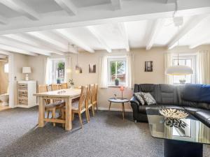 Apartment Veronica - 700m from the sea by Interhome