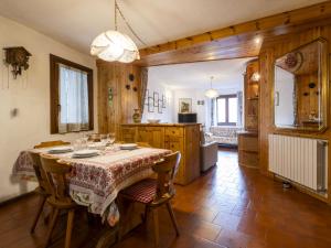 Apartment Erica Apartment by Interhome