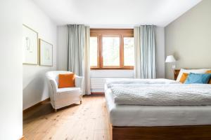 Three-Bedroom Apartment Paradies room in Ari Resort Apartments