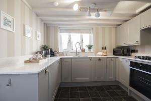 Charming Cotswold Cottage in Central Winchcombe