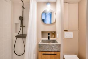 Renovated studio in the heart of the Marais