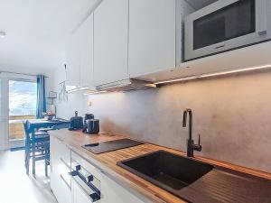 Studio Les Olympiades-8 by Interhome