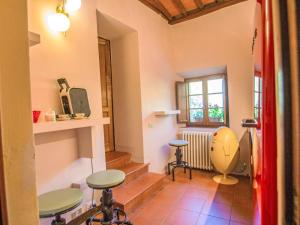 Apartment Il Frassino del Borgo di Ghiora by Interhome