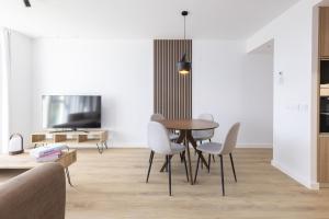 ApartUP Port Marina Azura