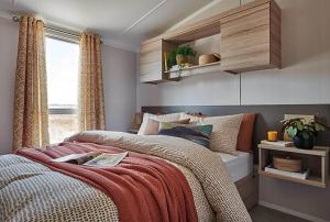 Heather View Standard Daisy Caravan Pet 2