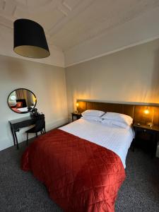 The Graeme Hotel