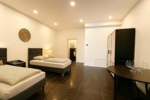 Werre Apartments mit Smart-TV - stilvol, zentral & wohnlich