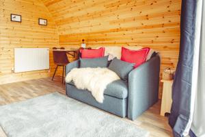 Winter Recharge - Secluded Luxury Cabins with stream, stargazing, bookable sauna, walks and nature - Fell Farm Hideaway