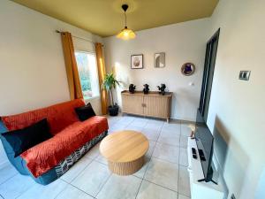 T2 neuf RDC, Terrasse, Parking privé, Calme