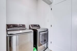 Premier 3BR Family Escape in the heart of Houston