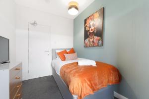 New! 4BR in Mitchell Street