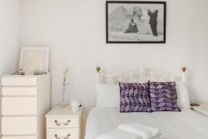 Spacious 1 Bed Maisonette in Camden by Amber Stays, Perfect for Long Term Stays, Sleeps 4!